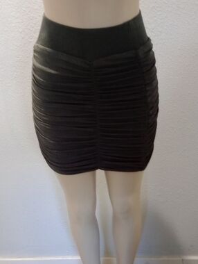 Mable  Black Ruched Mini Skirt with High Waistc Color Green